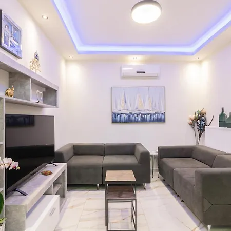Apartment Alkeos By 